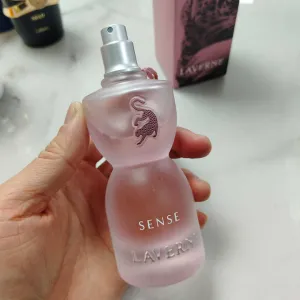 محدد شفاه كريمي -Wholesale Organic Nude Long Lasting