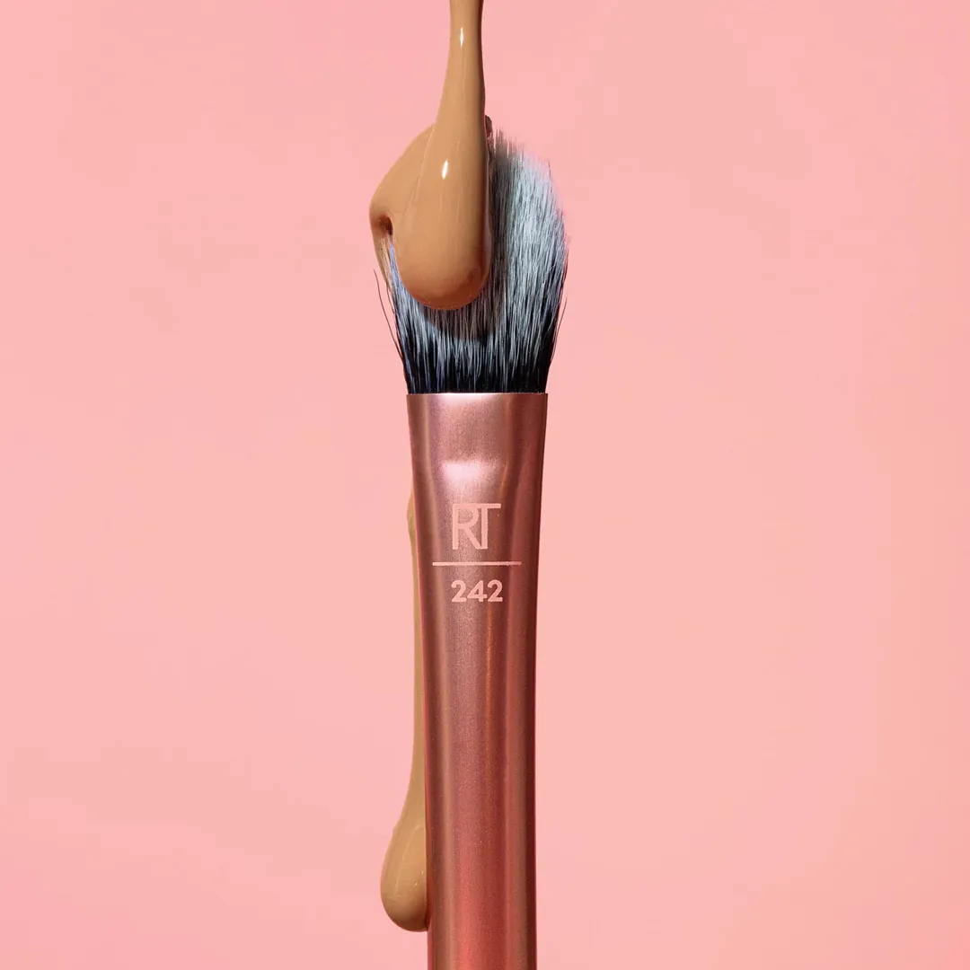 Real Techniques Brightening Concealer Brush