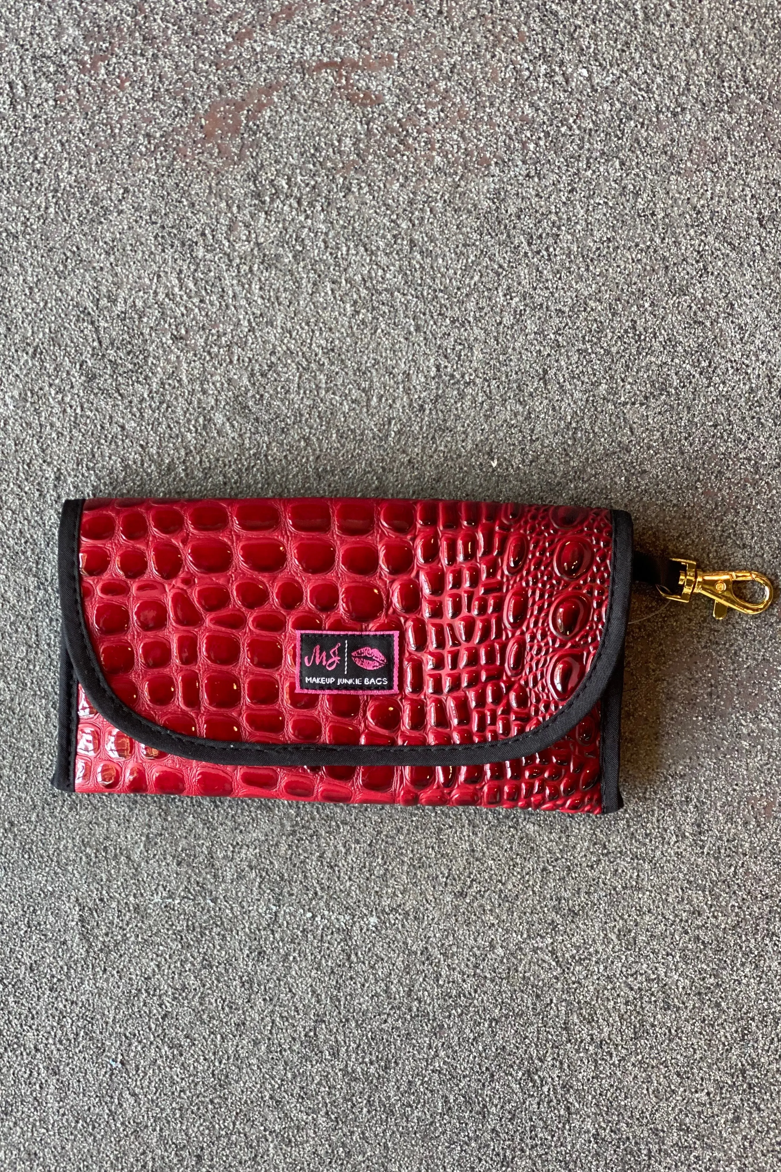 Sunglass Case - Bubble Gator Rouge