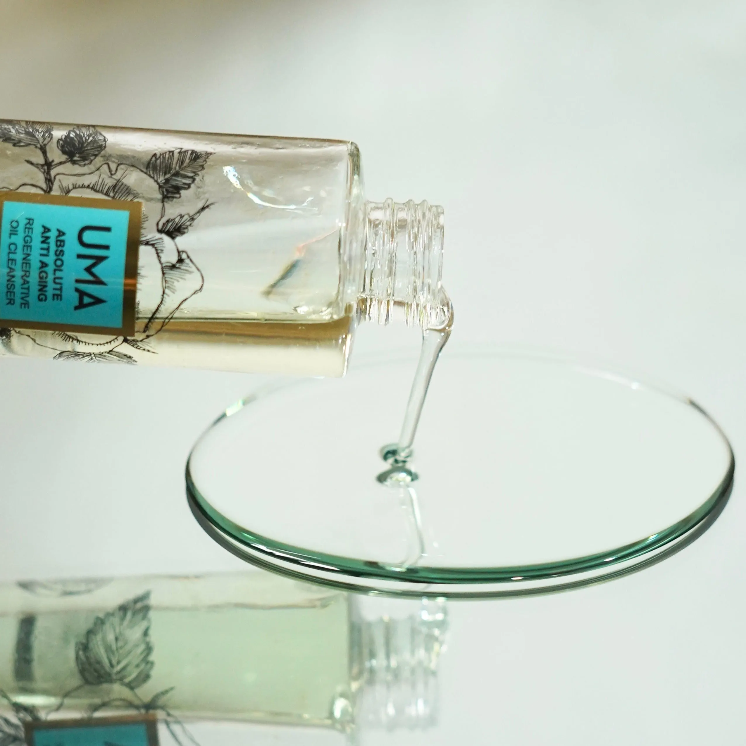 UMA Absolute Anti Aging Regenerative Oil Cleanser