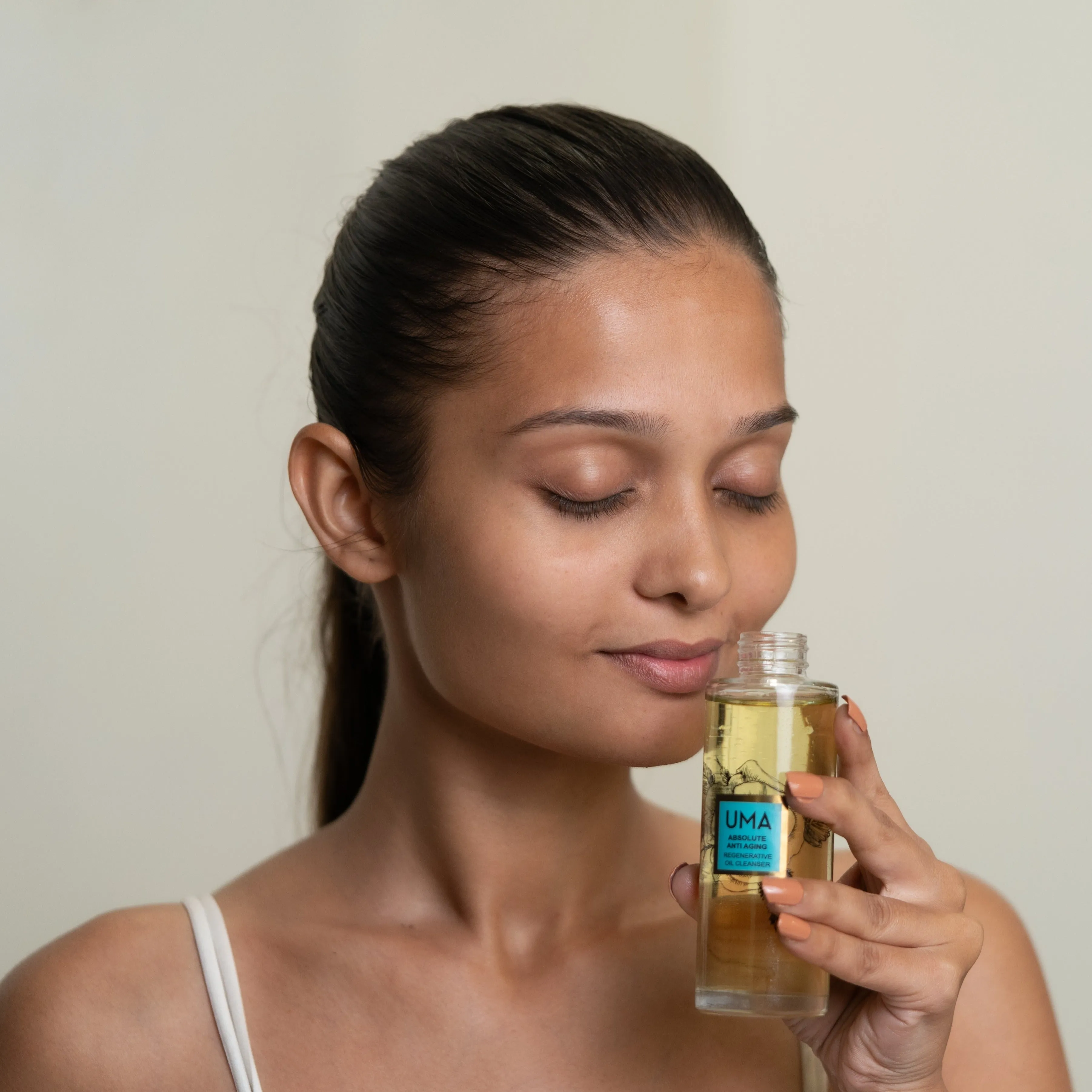 UMA Absolute Anti Aging Regenerative Oil Cleanser